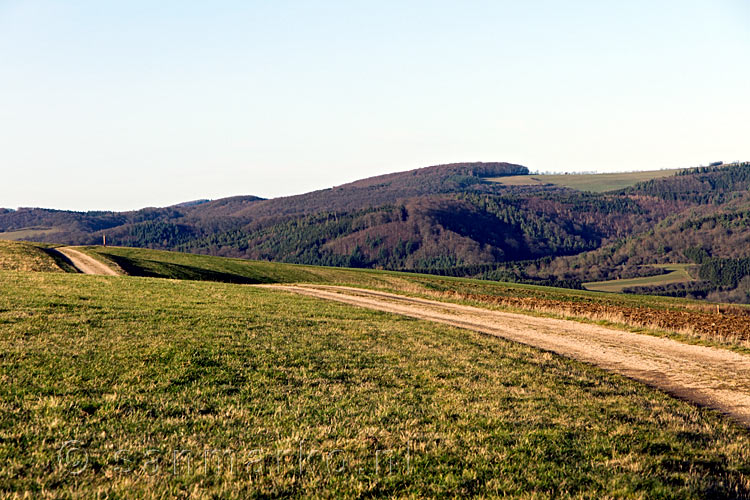 Uitzicht vanaf een populair wandelpad bij Sierscheid op het Ahrtal