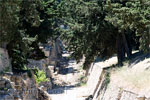 Een opgegraven weg bij Knossos op Kreta