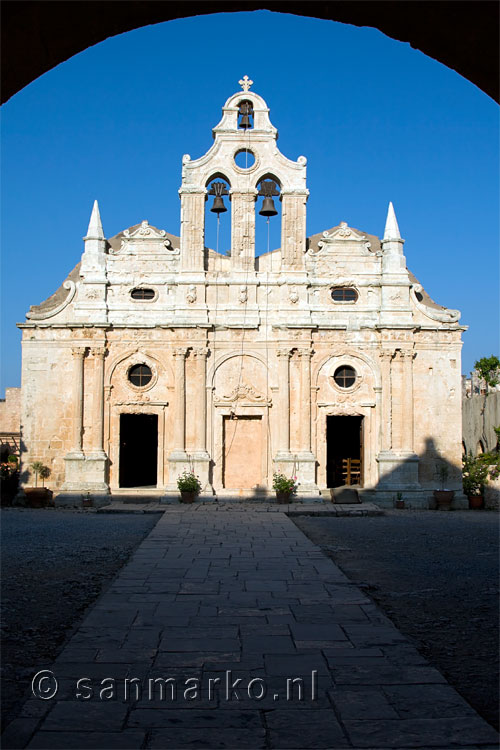 Een schitterend uitzicht op het Arkadi Klooster op Kreta