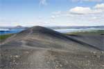 Het wandelpad over de rand van de Hverfjall krater bij Mývatn