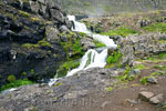 Onderweg naar de Dynjandi waterval deze leuke kleine trapwaterval aan de Vestfjarðavegur op IJsland