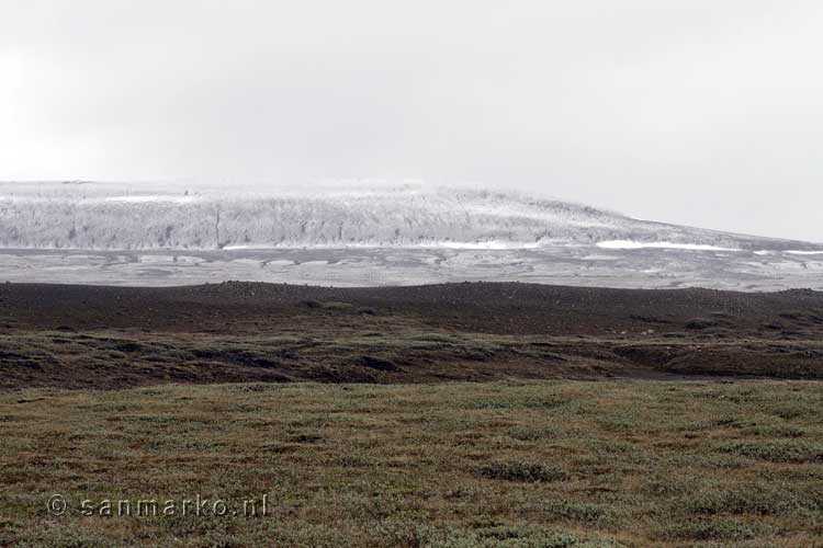 Uitzicht op Möðrudalur onderweg van Egilsstaðir naar Mývatn in IJsland