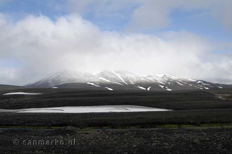 De schitterende uitzichten op Möðrudalur Egilsstaðir naar Mývatn in IJsland