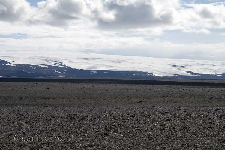 Hofsjökull gezien vanaf de onverharde Kjölur in het IJslandse binnenland