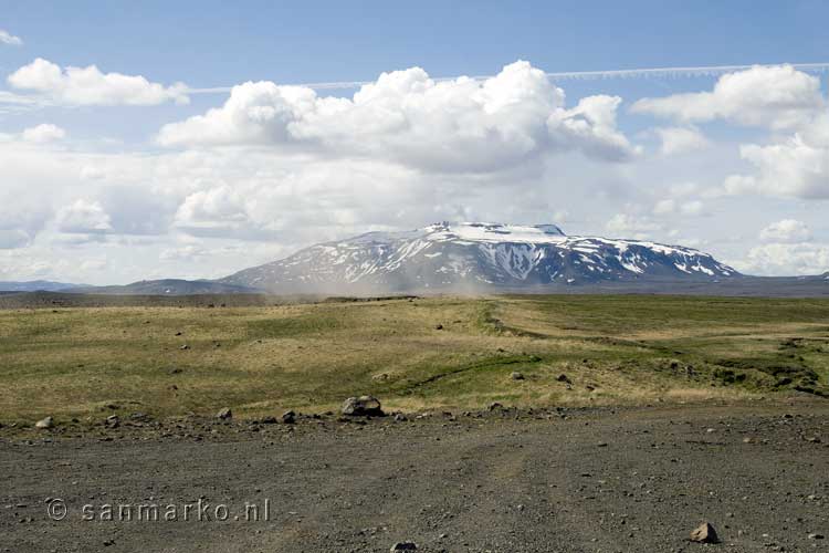 Uitzicht vanaf de Kjölur in het binnenland van IJsland over de Bláfell