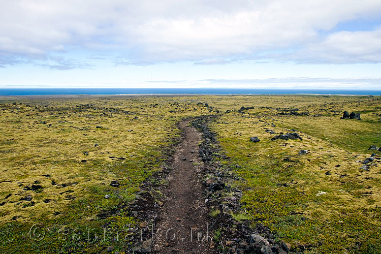 Aan het begin van de wandeling naar de Klukkufoss Klokwaterval op Snæfellsnes