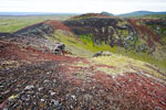 Uitzicht vanaf het wandelpad op de natuur bij de krater Rauðhóll