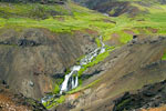 Een leuke waterval gezien vanaf het wandelpad naar Reykjadalur