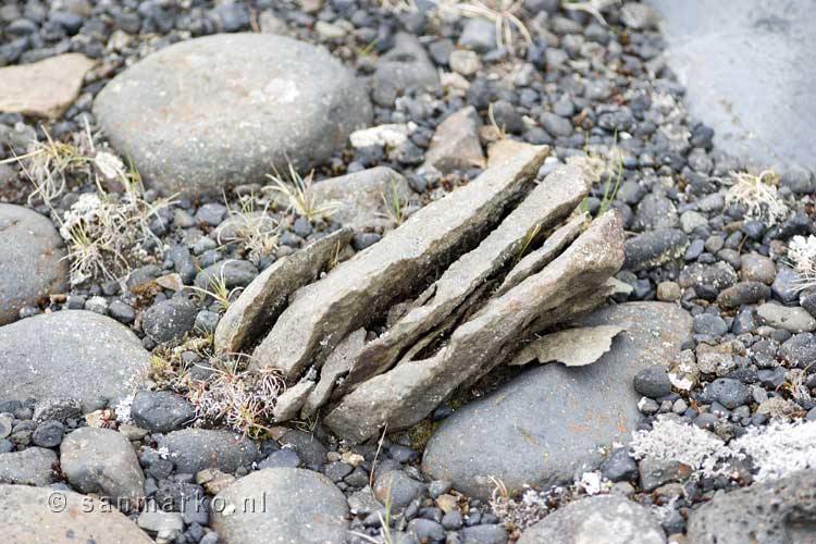 De door vorst gebroken stenen genoemd: Trollenboodjes (Tröllabrauð) in IJsland