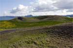 Vanaf het wandelpad het uitzicht over Skútustaðir bij Mývatn in IJsland