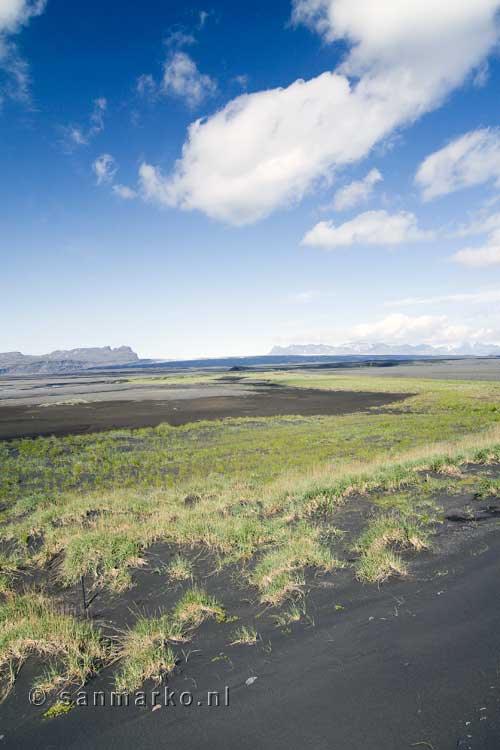 Het bijzondere landschap van Skeiðarársandur in IJsland