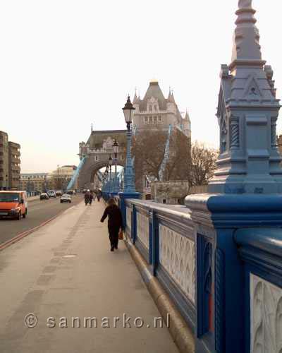 De weg naar de Tower Bridge