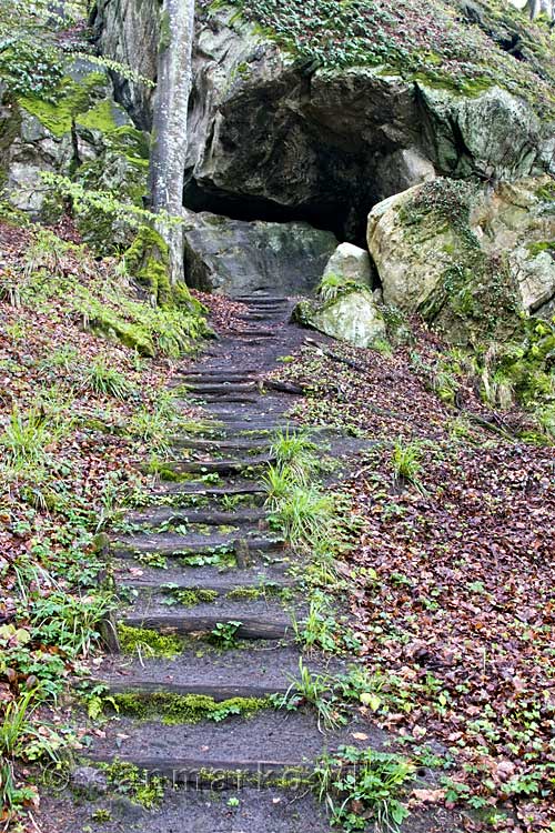 De eerste van vele trappen op het Fred Welter Pad in Luxemburg