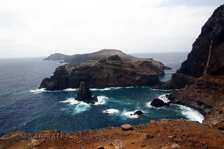 Het uitzicht op het eindpunt van de wandeling Ponta de São Lourenço op Madeira