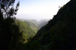 Uitzicht op Santana op Madeira tijdens de wandeling bij Queimadas