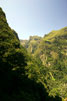 Uitzicht op steile bergwanden bij Queimadas op Madeira