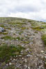 Het laatste stuk van de wandeling een zeer steil wandelpad naar de Mehø
