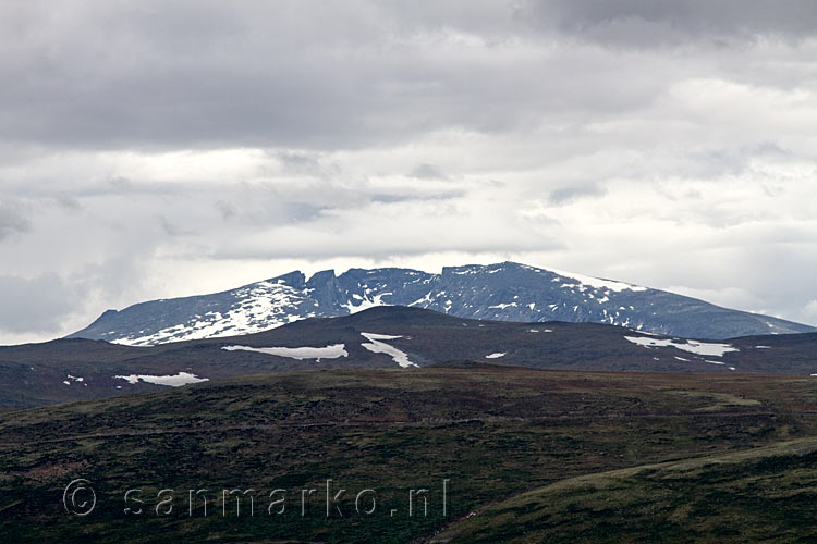 Vanaf de top van de Mehø uitzicht op de bergen van Dovrefjell in Noorwegen