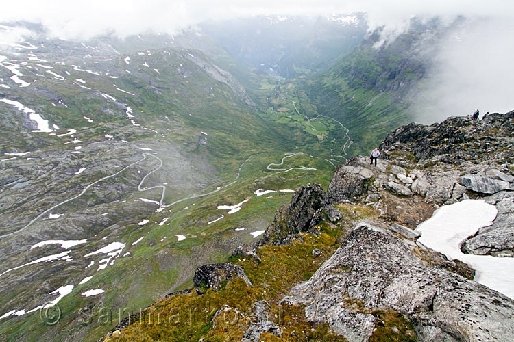 De schitterende natuur bij Geiranger gezien vanaf Dalsnibba