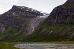 De Skålebreen, of wat er nog van over is bij Loen in Noorwegen