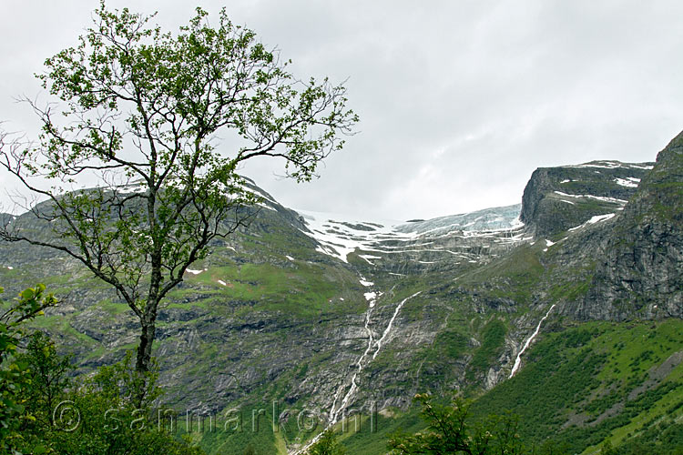 De Tundraskarbreen bij de Bødalsbreen bij Loen in Noorwegen