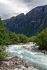 De schitterende natuur in de vallei van de Kjenndalsbreen bij Loen