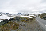 De uitgestrekte natuur in het vooorjaar in Jotunheimen Nasjonal Park