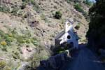 De verlaten kerk zonder kerkklok bij Capileira in de Sierra Nevada