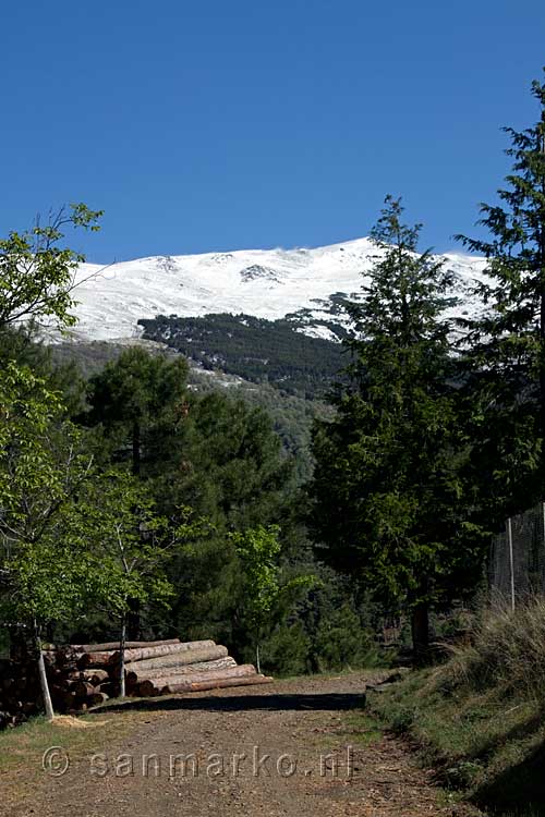 De Cerrillo Redondo in de sneeuw in mei in de Sierra Nevada