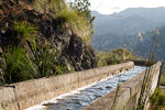 De waterleiding van Mallorca tijdens de wandeling door de Tossals Verds