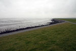 De dijk en de Waddenzee richting West-Terschelling