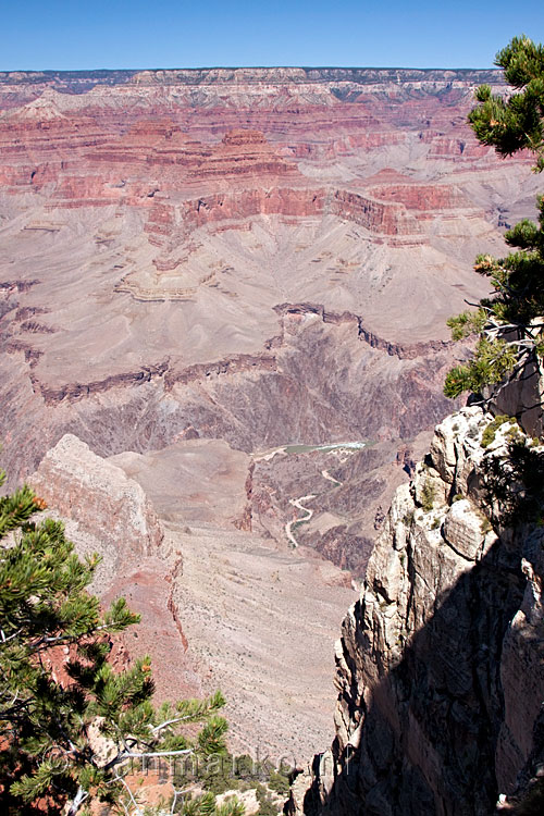 In de diepte de Colorado Rivier in de Grand Canyon