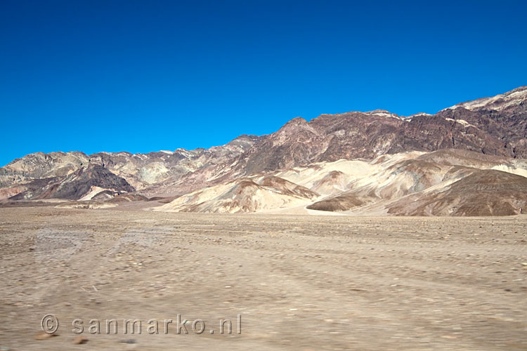 De bergen aan de oostkant van Death Valley in Amerika