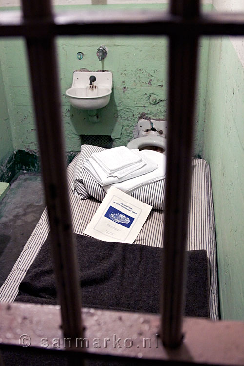 Bij aankomst op Alcatraz de regels op je bed
