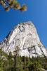 Liberty Cap naast de Nevada Fall aan de Mist Trail in Yosemite