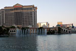 Caesars Palace met de fonteinen van de Bellagio op de voorgrond