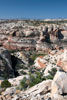 In het dal ligt het wandelpad naar Lower Calf Creek Fall