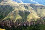 De mooi gevormde bergwanden bij Monks Cowl in Zuid-Afrika