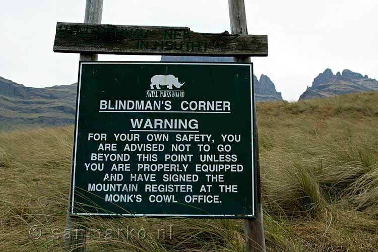 We zijn gearriveerd bij Blindman's Corner in de Drakensbergen in Zuid-Afrika