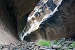 De zandsteen rotsen in Echo Ravine zijn uitgesleten door water