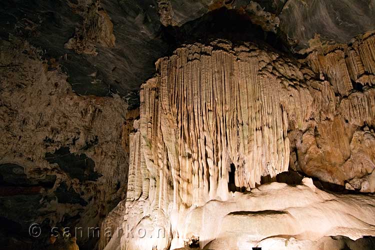 Een orgel van dichtbij in de Cango Grot bij Oudtshoorn in Zuid-Afrika