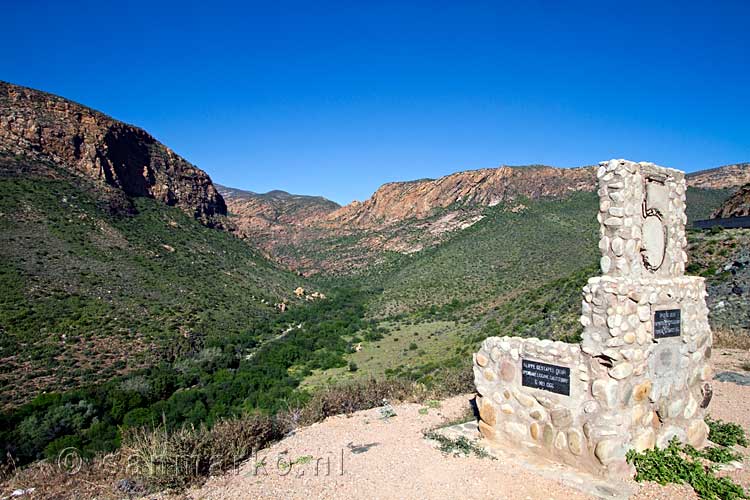 Een van de uitzichtpunten in de Kleine Karoo tussen Calitzdorp en LadySmith