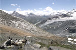 Uitzicht richting de Mattmark stausee in Zwitserland