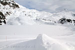 Uitzicht over de Bettmersee en het skigebied Aletsch Arena in Wallis