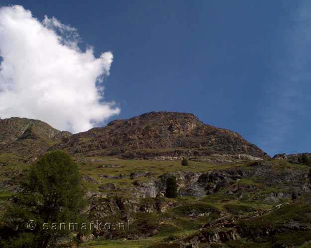 Zomaar een berg in Wallis in Zwitserland