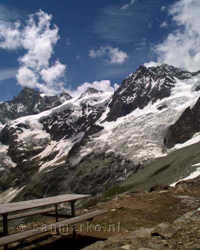 De Zinalrothorn in Zwitserland