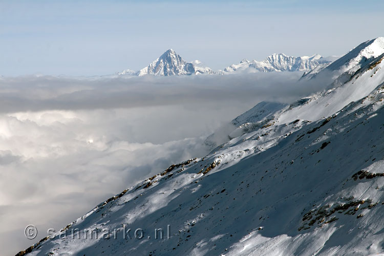 De Bietschhorn in de verte